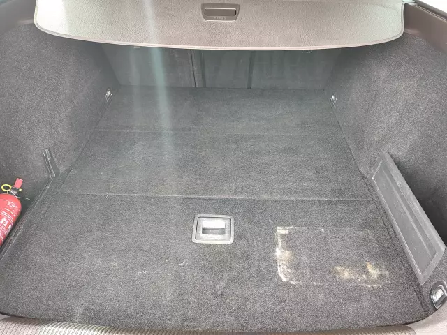 VOLKSWAGEN Passat Highline