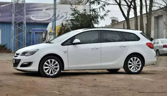 OPEL Astra 