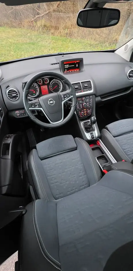 OPEL Meriva 1.4 Design Edition