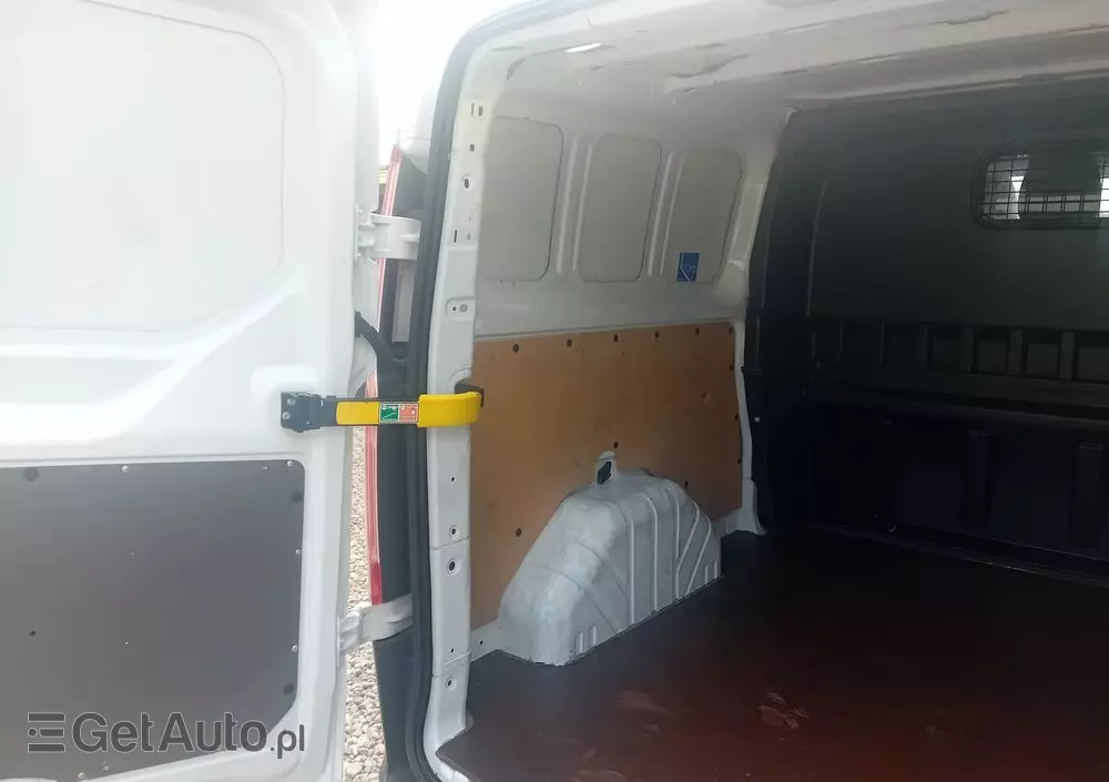 FORD Transit Custom Brygadówka 6- osobowy 