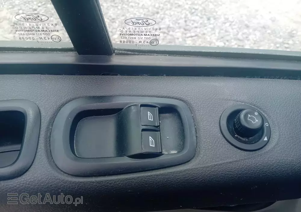 FORD Transit Custom Brygadówka 6- osobowy 
