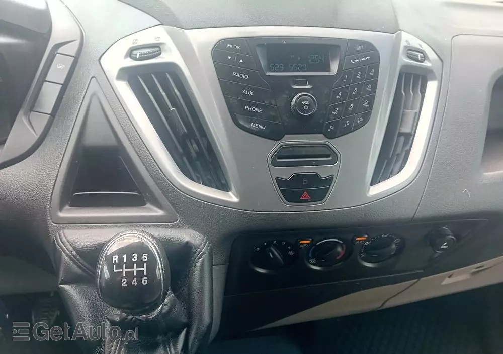 FORD Transit Custom Brygadówka 6- osobowy 