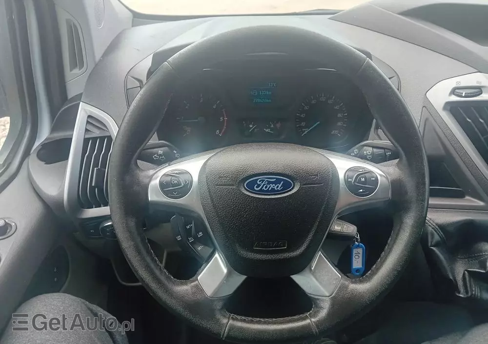 FORD Transit Custom Brygadówka 6- osobowy 