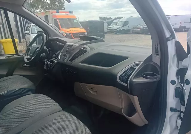 FORD Transit Custom Brygadówka 6- osobowy 
