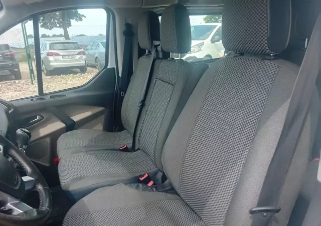 FORD Transit Custom Brygadówka 6- osobowy 