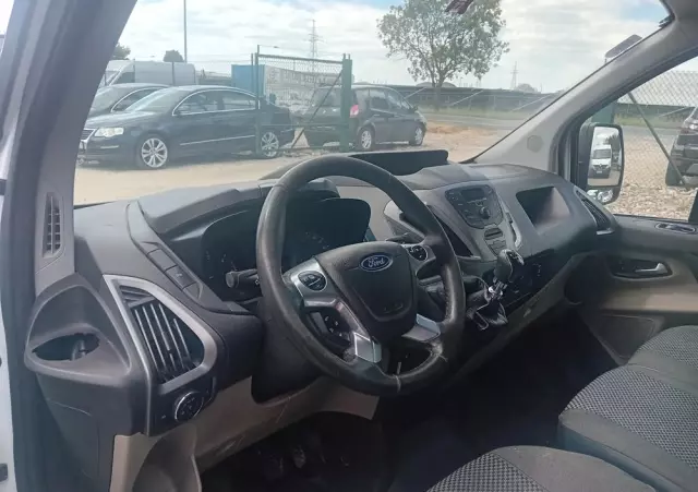 FORD Transit Custom Brygadówka 6- osobowy 