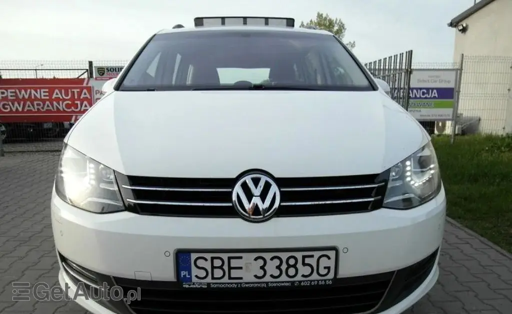 VOLKSWAGEN Sharan 