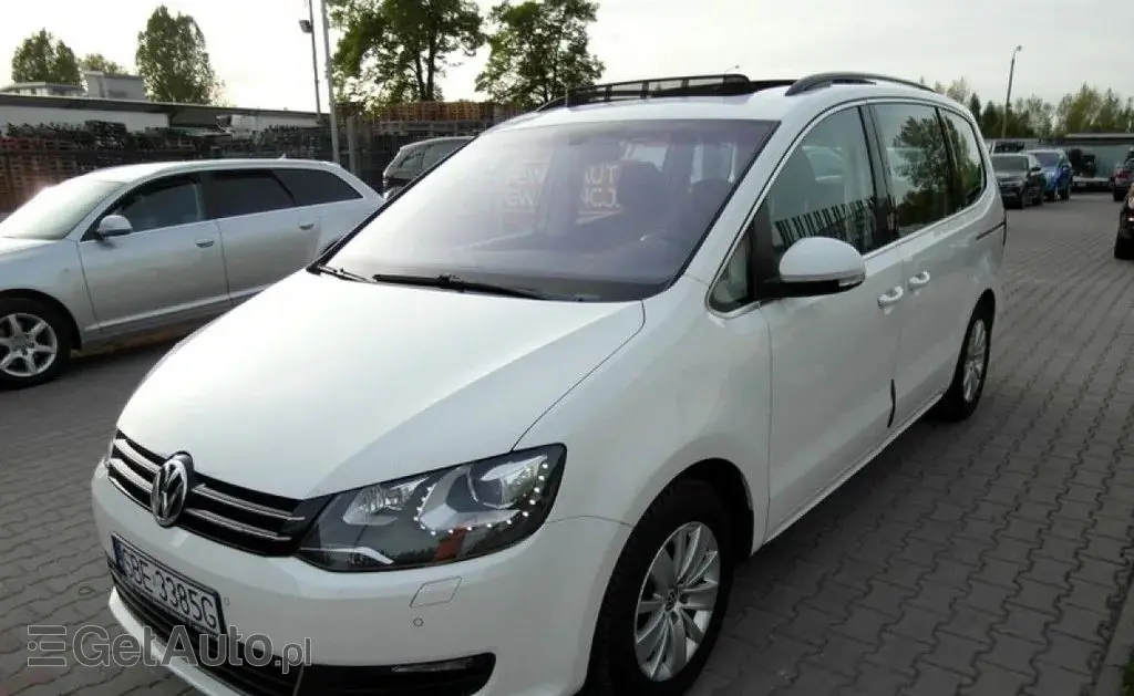VOLKSWAGEN Sharan 