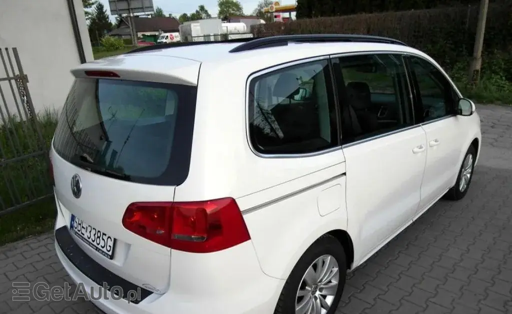 VOLKSWAGEN Sharan 