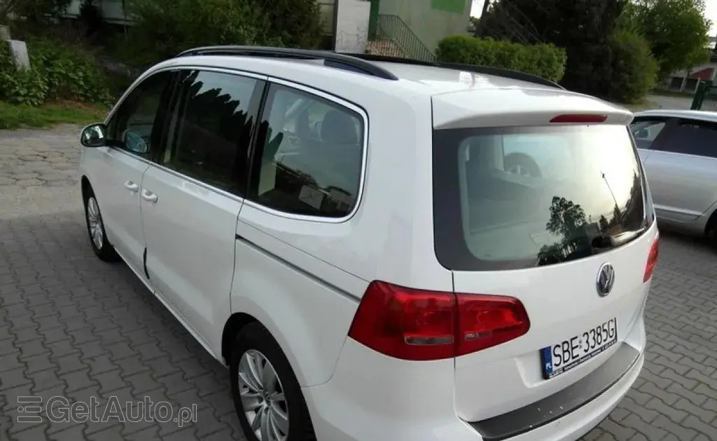 VOLKSWAGEN Sharan 