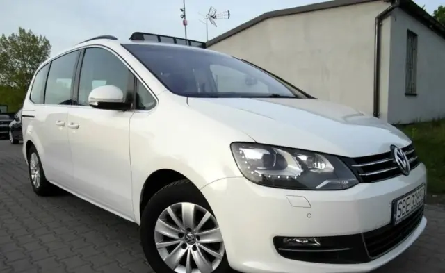 VOLKSWAGEN Sharan 