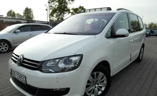 VOLKSWAGEN Sharan 