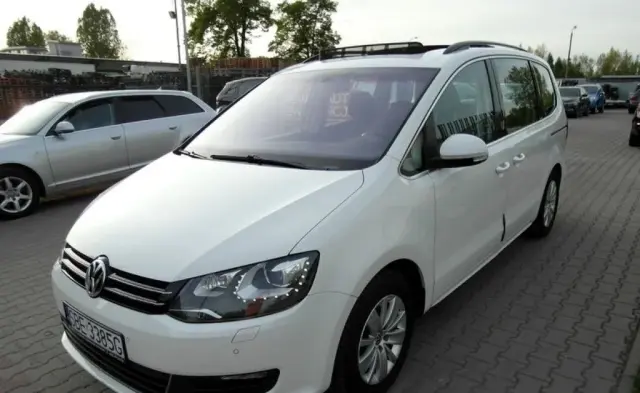 VOLKSWAGEN Sharan 