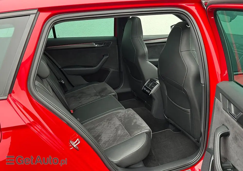 SKODA Superb 2.0 TDI SCR Sportline DSG