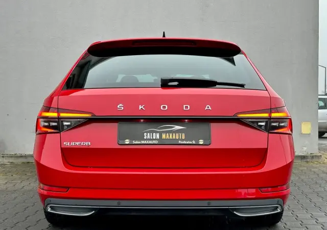 SKODA Superb 2.0 TDI SCR Sportline DSG