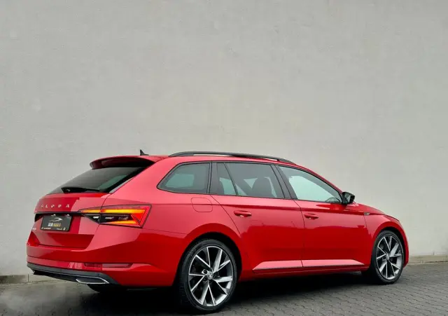 SKODA Superb 2.0 TDI SCR Sportline DSG