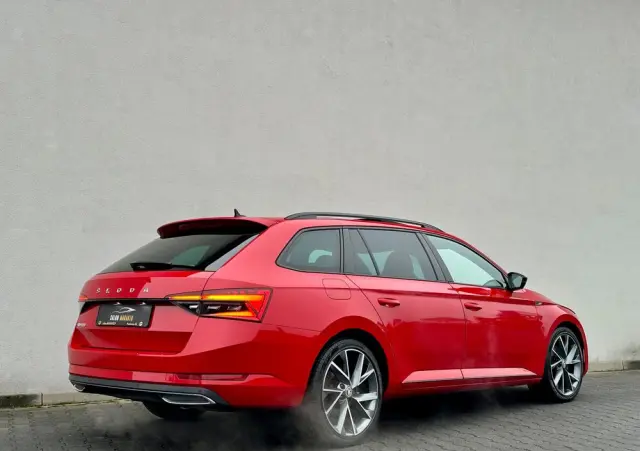 SKODA Superb 2.0 TDI SCR Sportline DSG
