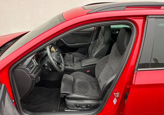 SKODA Superb 2.0 TDI SCR Sportline DSG