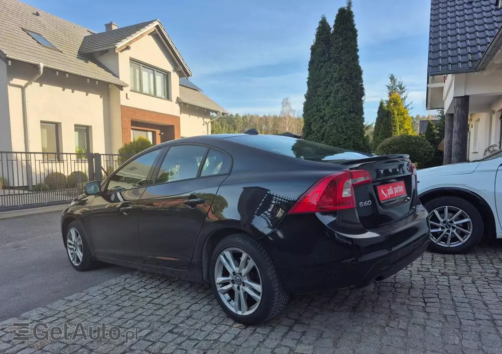 VOLVO S60 D3 Momentum