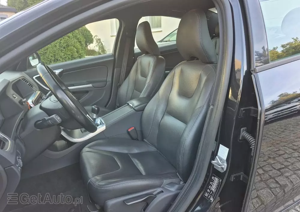 VOLVO S60 D3 Momentum