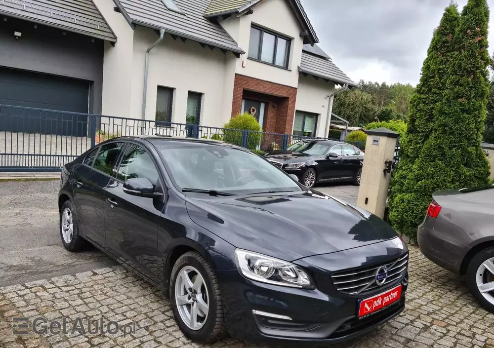 VOLVO S60 D3 Momentum