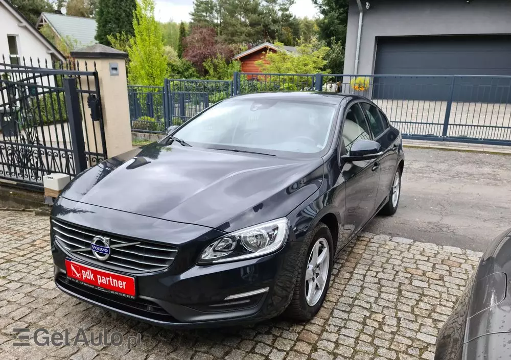 VOLVO S60 D3 Momentum