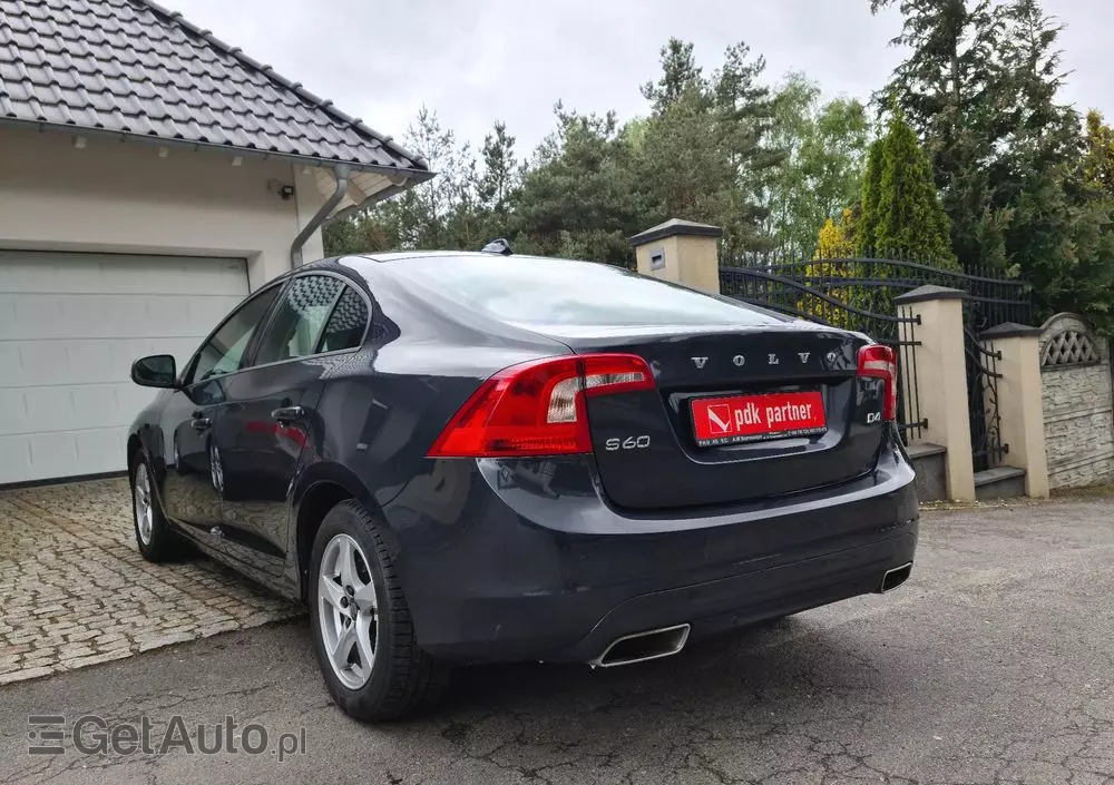 VOLVO S60 D3 Momentum