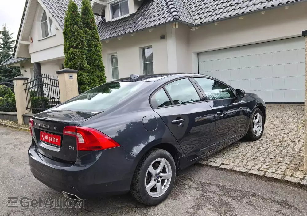 VOLVO S60 D3 Momentum