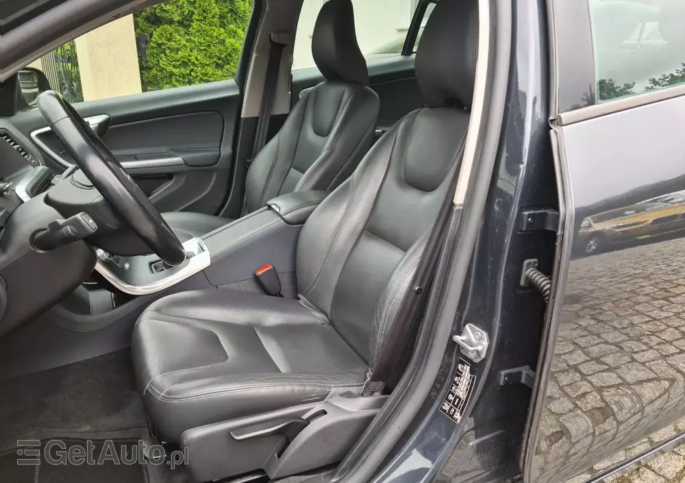 VOLVO S60 D3 Momentum