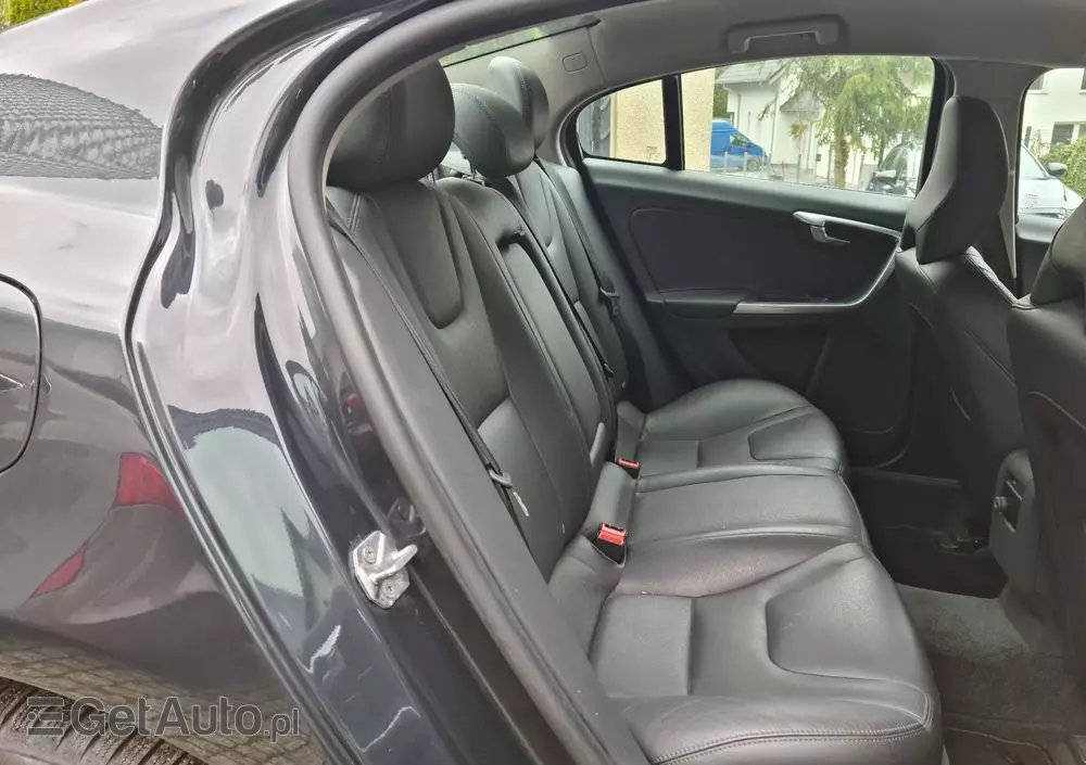 VOLVO S60 D3 Momentum