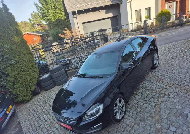 VOLVO S60 D3 Momentum