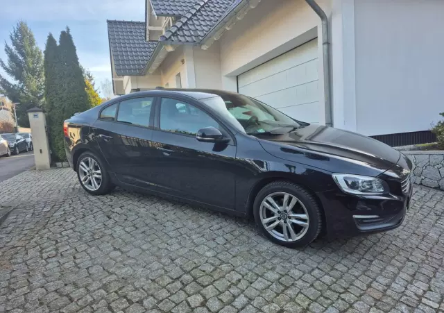 VOLVO S60 D3 Momentum