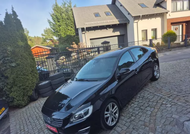 VOLVO S60 D3 Momentum