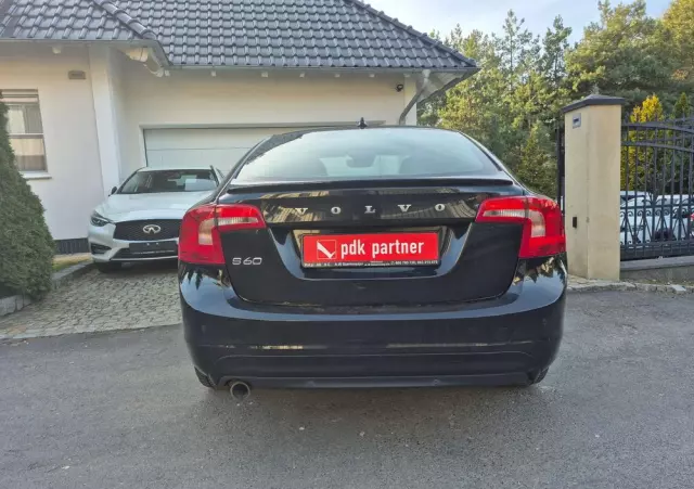 VOLVO S60 D3 Momentum