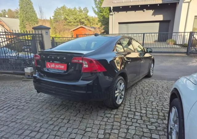 VOLVO S60 D3 Momentum
