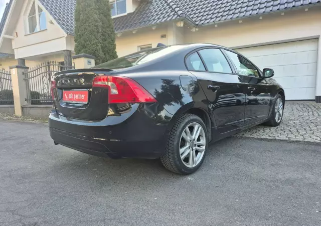 VOLVO S60 D3 Momentum