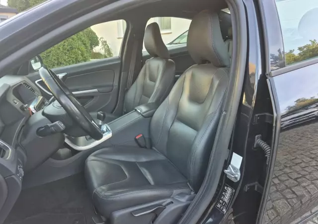 VOLVO S60 D3 Momentum