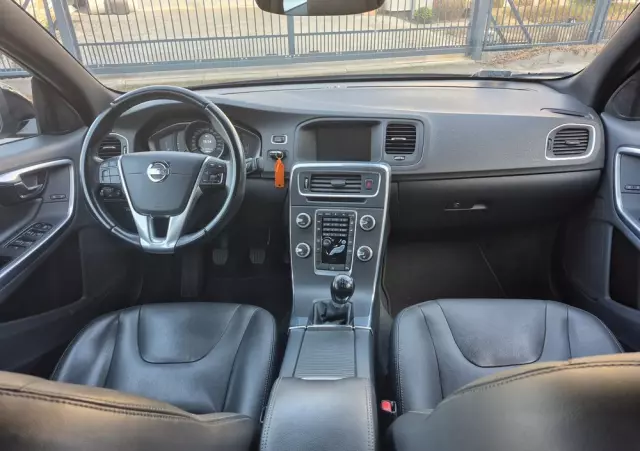 VOLVO S60 D3 Momentum