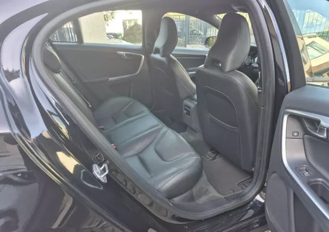 VOLVO S60 D3 Momentum