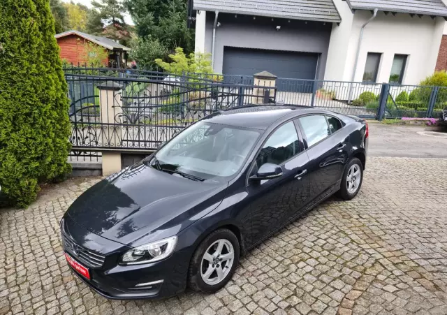 VOLVO S60 D3 Momentum