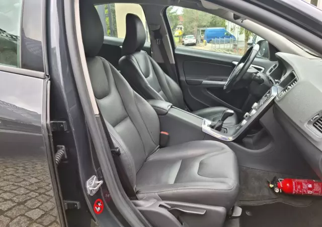 VOLVO S60 D3 Momentum