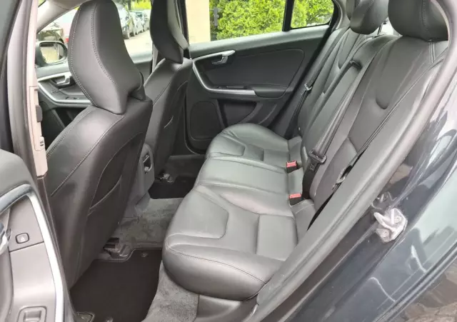 VOLVO S60 D3 Momentum