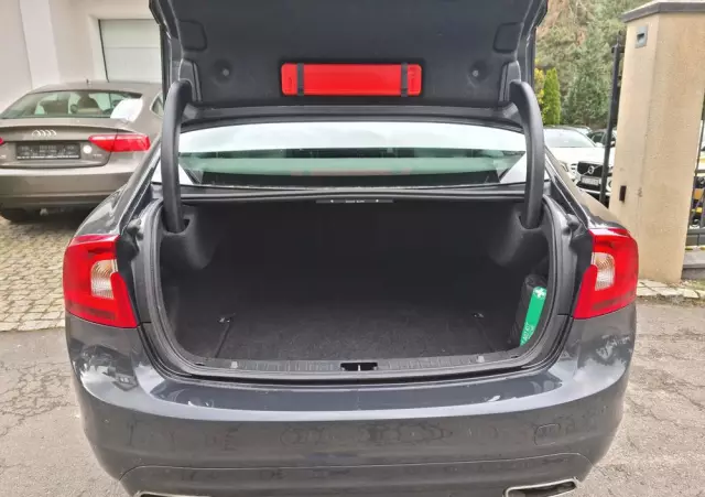 VOLVO S60 D3 Momentum