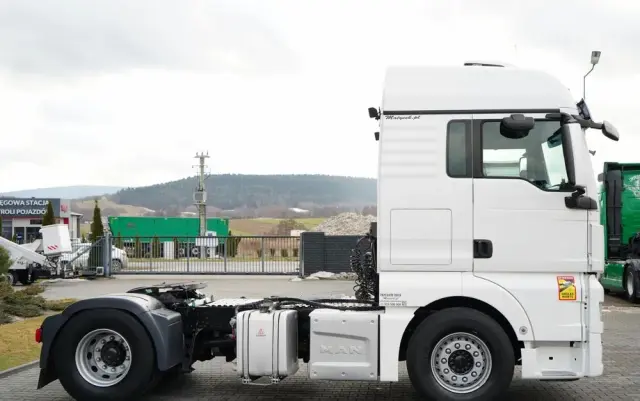 MAN TGX 18. 430 / XLX / HYDRAULIKA /  PEŁNY ADR / RETARDER / KLIMATYZACJA POSTOJOWA / NAVI 