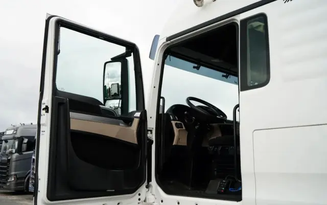MAN TGX 18. 430 / XLX / HYDRAULIKA /  PEŁNY ADR / RETARDER / KLIMATYZACJA POSTOJOWA / NAVI 