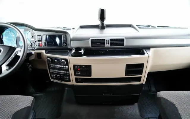 MAN TGX 18. 430 / XLX / HYDRAULIKA /  PEŁNY ADR / RETARDER / KLIMATYZACJA POSTOJOWA / NAVI 