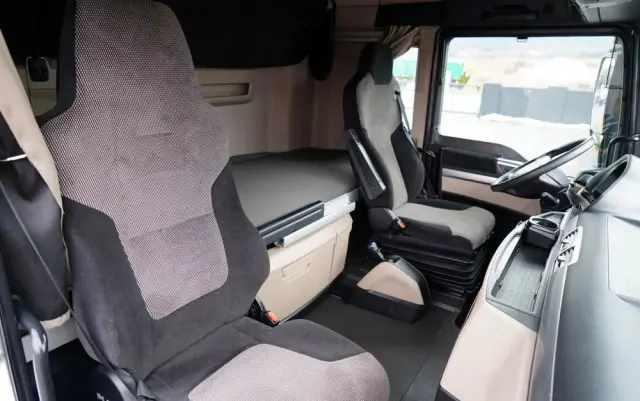 MAN TGX 18. 430 / XLX / HYDRAULIKA /  PEŁNY ADR / RETARDER / KLIMATYZACJA POSTOJOWA / NAVI 