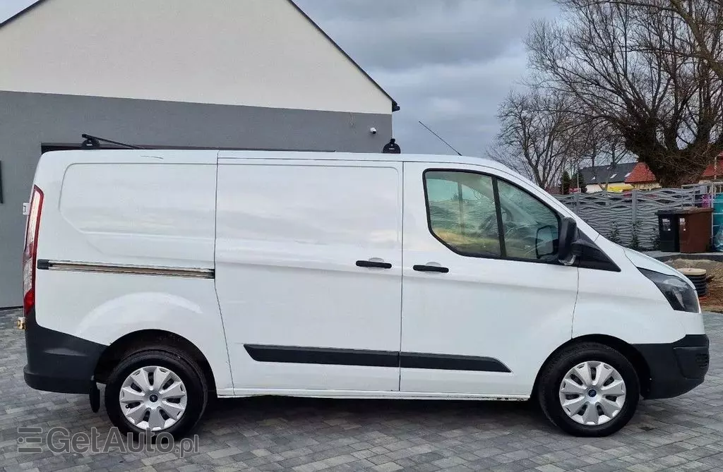 FORD Transit Courier 