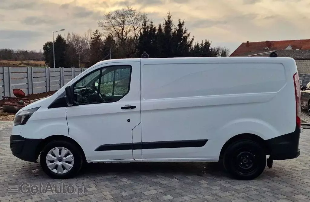 FORD Transit Courier 