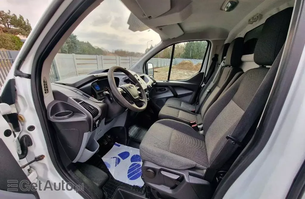 FORD Transit Courier 